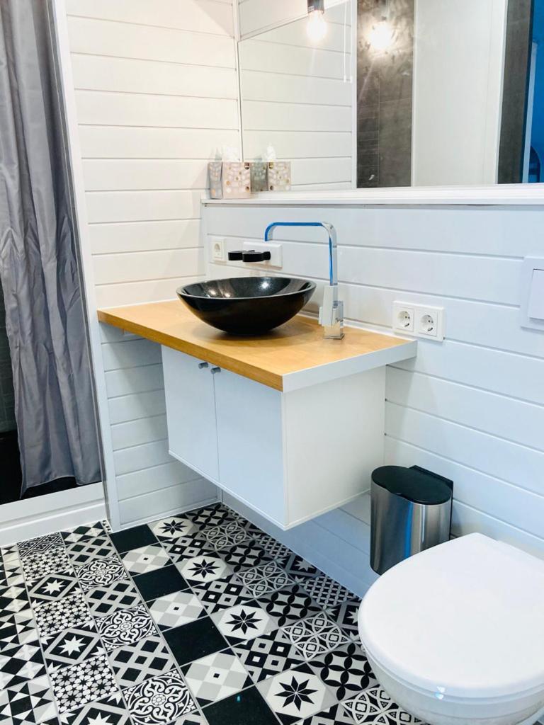 Living At Saarpartments - Adultsonly - Business & Holiday Homes With Kitchen For Long- And Short Term Stay, 3 Min To St Johanner Markt And Points Of Interest Saarbruecken Exterior photo